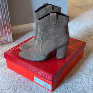 Aerosoles Tan Suede western ankle booties